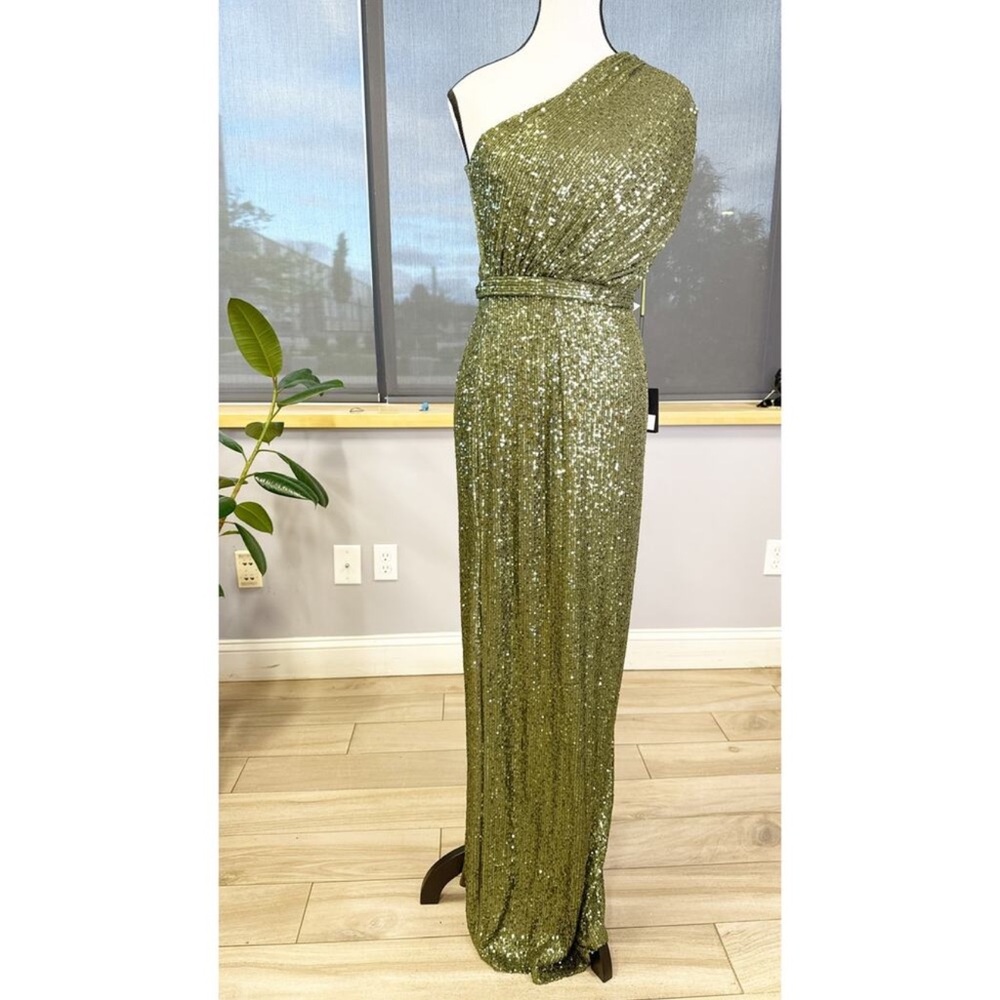 IEENA FOR MAC DUGGAL Dark Green Sequined Ruched One Shoulder Gown Size: 4 - Picture 2 of 5